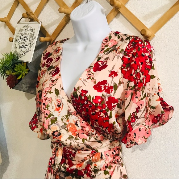 Saints + Secrets Pink Floral Wrap Flutter Sleeve Mini Dress Sz S - Picture 3 of 11
